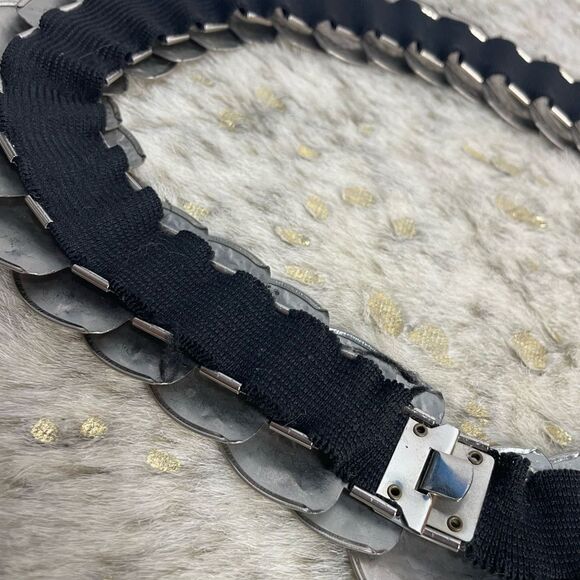 5 for $25🔥Silver Hammered Disc Elastic Belt One Size - Picture 3 of 4